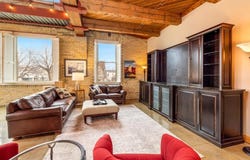904 E Pearson St, Milwaukee, WI 53202