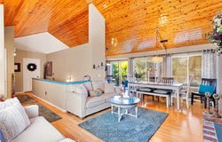 678 Buckingham Square, Lake Arrowhead, CA 92352