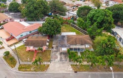171 Curtiss Dr, Hialeah, FL 33010