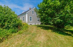 6 Meadow Lane, Cumberland, ME 04021