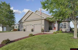 1904 Rock Ridge Lane, St. Peter, MN 56082