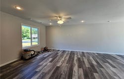 612 E 8th Street, Eldon, MO 65026