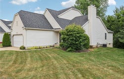 957 Devonwood Drive, Wadsworth, OH 44281