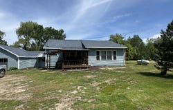 1952 W 16 Road, Mesick, MI 49668