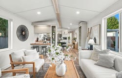 10128 W Greenleaf Ln, Boise, ID 83704