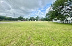 610 E Ruess Boulevard, Cuero, TX 77954