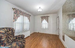 830 N 9th Ave E, Duluth, MN 55805