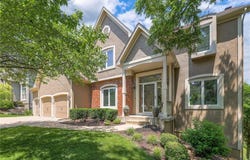 8355 Hallet Street, Lenexa, KS 66215