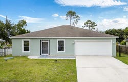 482 NW Fairfax Avenue, Port Saint Lucie, FL 34983