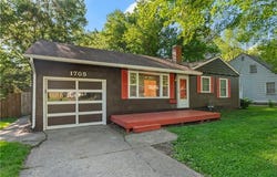 1705 S Pearl Street, Independence, MO 64055