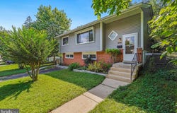 404 HULL PLACE, ROCKVILLE, MD 20852