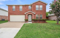 812 Ericville Drive, Arlington, TX 76001