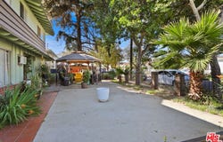 6048 King Ave, Maywood, CA 90270