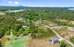 Lot 2 Emerald Pointe Boulevard, Dandridge, TN 37725