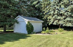 1504  6th Ave SE, Rugby, ND 58368