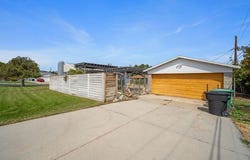5597 S HILLSIDE Dr E, Murray, UT 84107