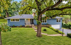 355 Hiawatha Drive, Lake In The Hills, IL 60156