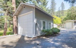 970 Wards Creek Road, Rogue River, OR 97537