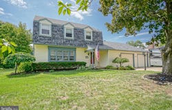 154 FORGE Road, DELRAN, NJ 08075