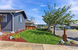 2070 HAYES St, NorthBend, OR 97459