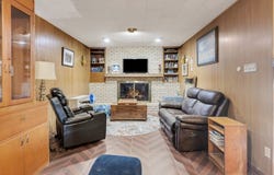 300 N Ave D, Kermit, TX 79745