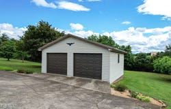 460 W Hills Dr, Mosheim, TN 37818