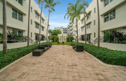 435 21st St, Miami Beach, FL 33139