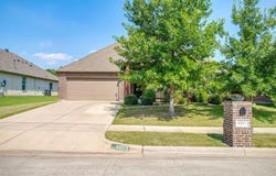 4005 Brookdale Road, Benbrook, TX 76116