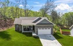 174 Flagstone Way, Clinton, TN 37716