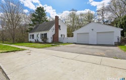 67 Deerfield Ridge Drive, Groton, CT 06355