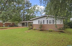 1006 NW Elm Street NW, Hartselle, AL 35640