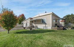 406 N 2nd W, St Anthony, ID 83445
