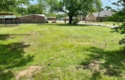 900 N Mason Street, Bowie, TX 76230