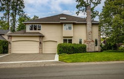 14066 EDENBERRY DR, Lake Oswego, OR 97035