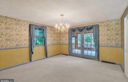1818 CRESTLYN ROAD, YORK, PA 17403