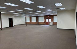 12819 Country Place Drive, Country Club, MO 64505