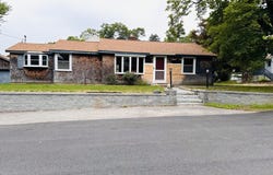 22 Lincoln Ave., Plainville, MA 02762