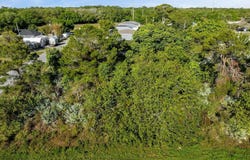 1505 4TH AVENUE SW, VERO BEACH, FL 32962