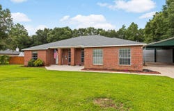1177 Blackberry Circle, Baker, FL 32531