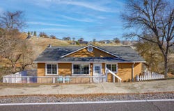 1152 Acorn St, Copperopolis, CA 95228