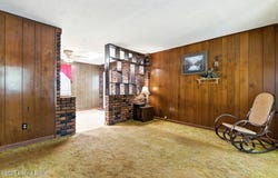 506 Glengarry Dr, Fairdale, KY 40118