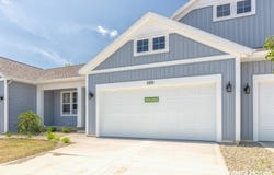 1419 N Village Circle, Kalamazoo, MI 49009