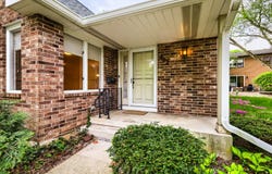 202 Stone Manor Circle, Batavia, IL 60510