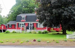 10 Main Street, East Kingston, NH 03827