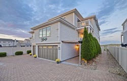 126 Ocean Boulevard, Seabrook, NH 03874