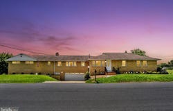 7723 VALLEYVIEW AVENUE, HARRISBURG, PA 17112