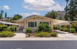 8975 Lawrence Welk, Escondido, CA 92026