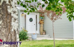 2458 Beaver Dr W, Gillette, WY 82718