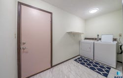 5508 W 52nd St, Sioux Falls, SD 57106
