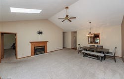 694 N Ridgecliff Street, Tallmadge, OH 44278